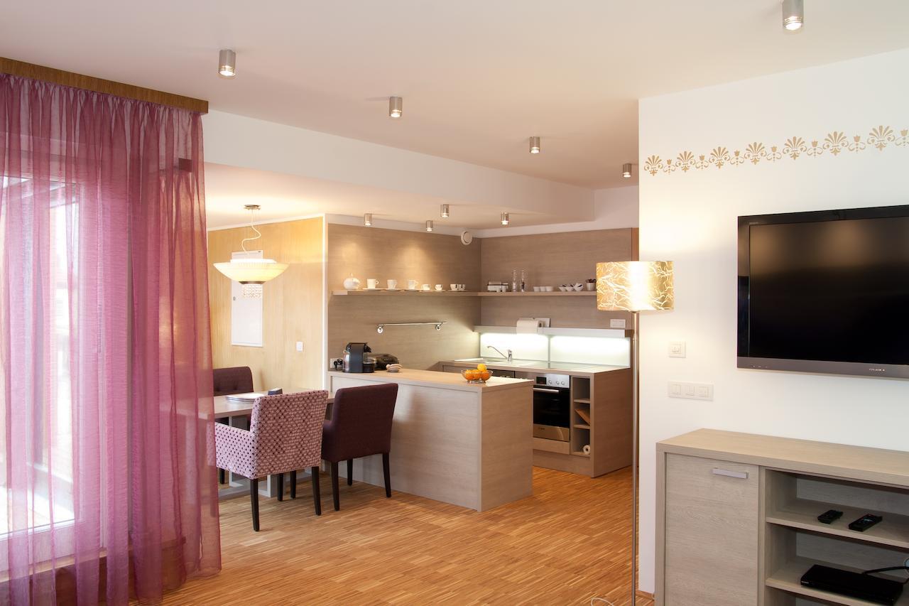 Deluxe Apartment Sonnleitner - Adults Only Фюрт Номер фото